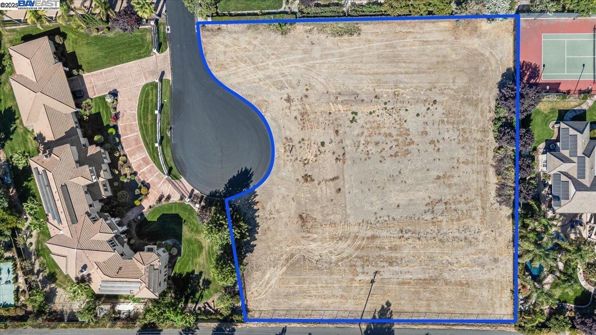 8485 West Ranch Road Tracy, CA 95304 - Photo 11 of 20 a view of entryway