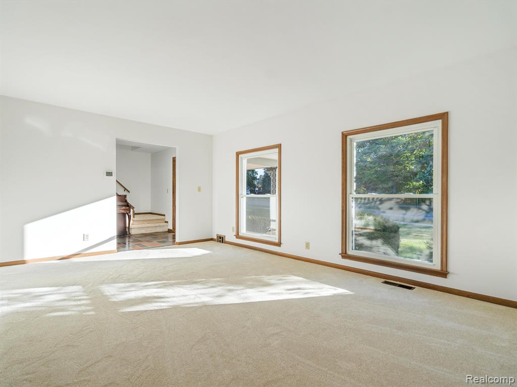 512 Old Perch Road Rochester Hills, MI 48309 - Photo 10 of 35