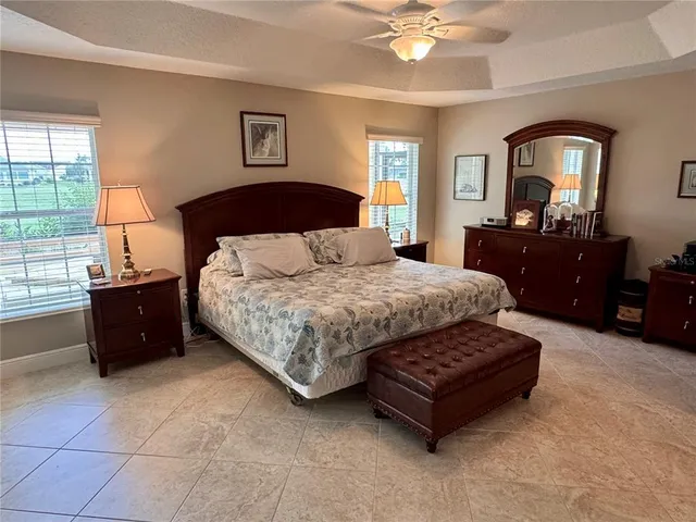 $739,900 | 2005 Markridge Loop, The Villages, FL 32162
