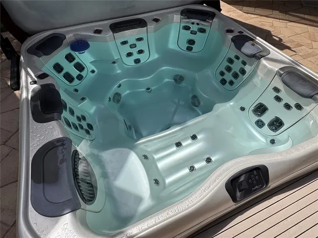 $739,900 | 2005 Markridge Loop, The Villages, FL 32162