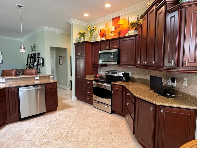 $739,900 | 2005 Markridge Loop, The Villages, FL 32162