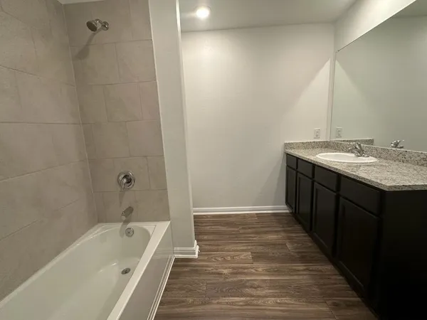 $2,100 | 18300 Speculator Lane, Elgin, TX 78621