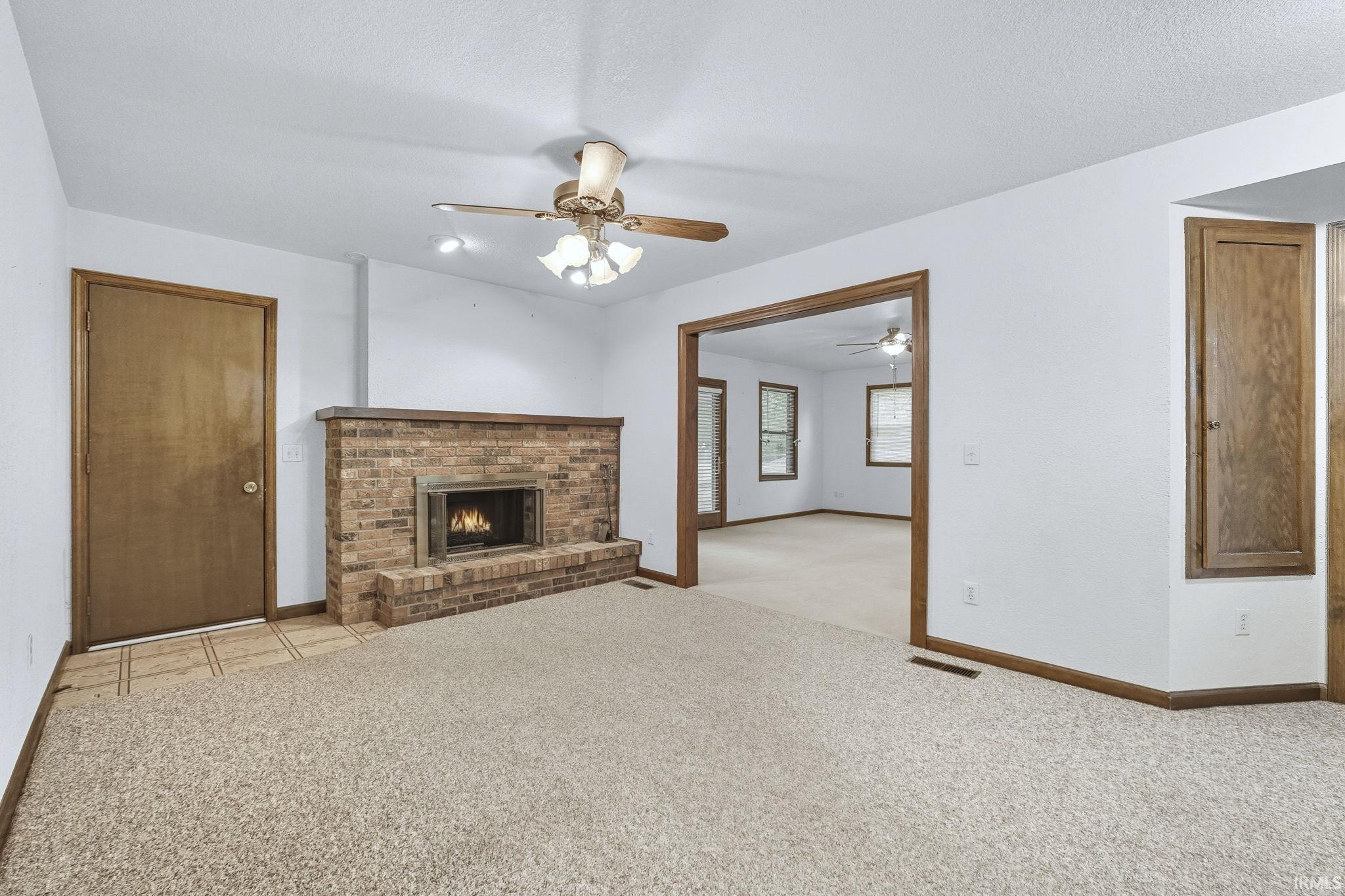 5725 Kroemer Road Fort Wayne, IN 46818 - Photo 8 of 36