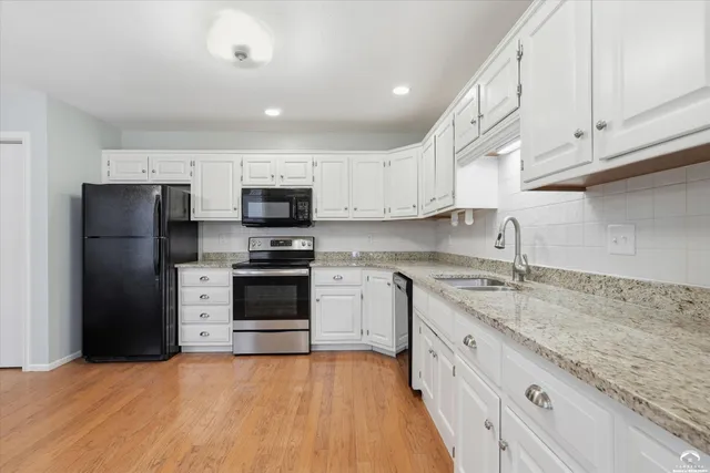 $240,000 | 4624 Hearthside Drive, Lawrence, KS 66049