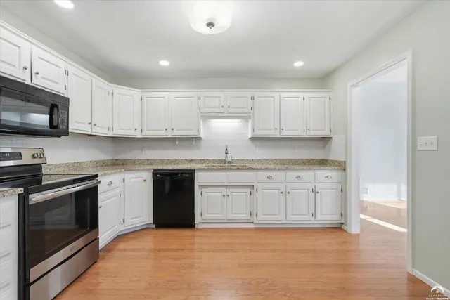 $240,000 | 4624 Hearthside Drive, Lawrence, KS 66049