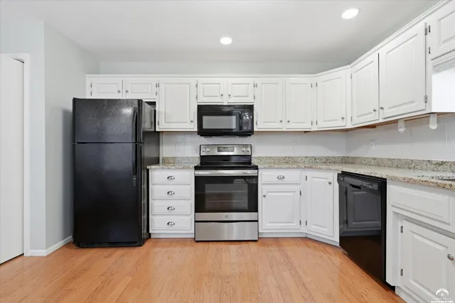 $240,000 | 4624 Hearthside Drive, Lawrence, KS 66049