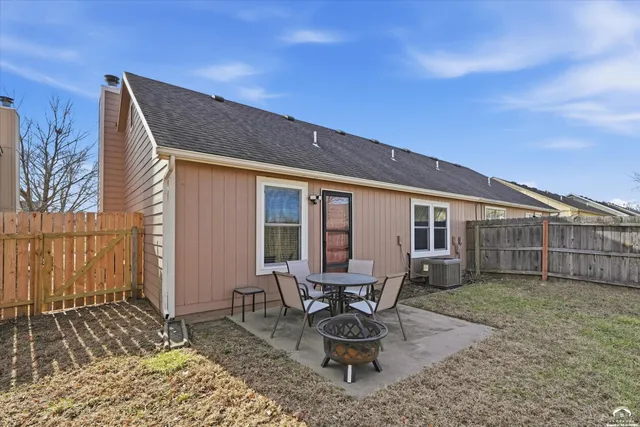 $240,000 | 4624 Hearthside Drive, Lawrence, KS 66049