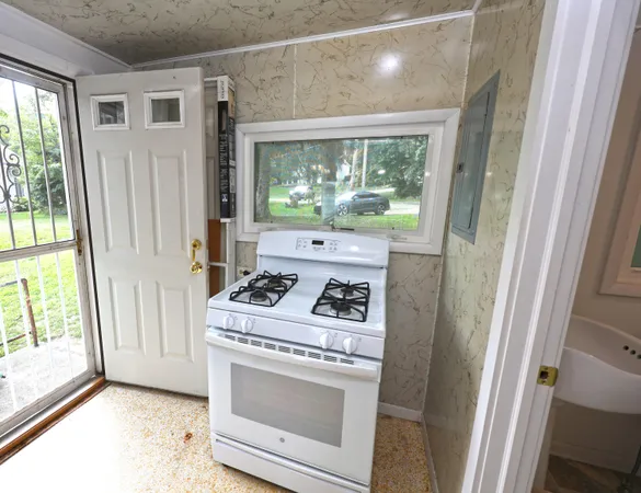 $499,900 | 67003 Lakeshore Drive, Dowagiac, MI 49047