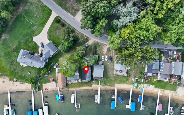 $499,900 | 67003 Lakeshore Drive, Dowagiac, MI 49047