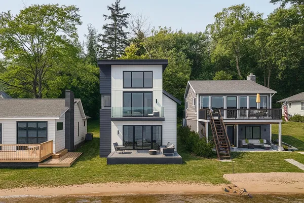 $499,900 | 67003 Lakeshore Drive, Dowagiac, MI 49047