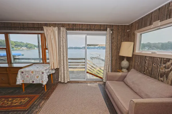 $499,900 | 67003 Lakeshore Drive, Dowagiac, MI 49047