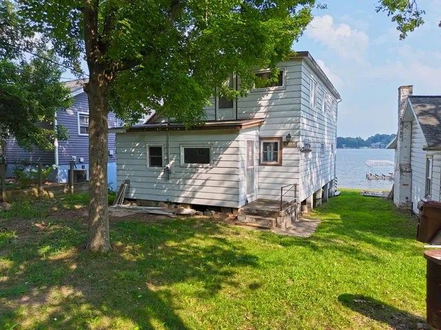 $499,900 | 67003 Lakeshore Drive, Dowagiac, MI 49047