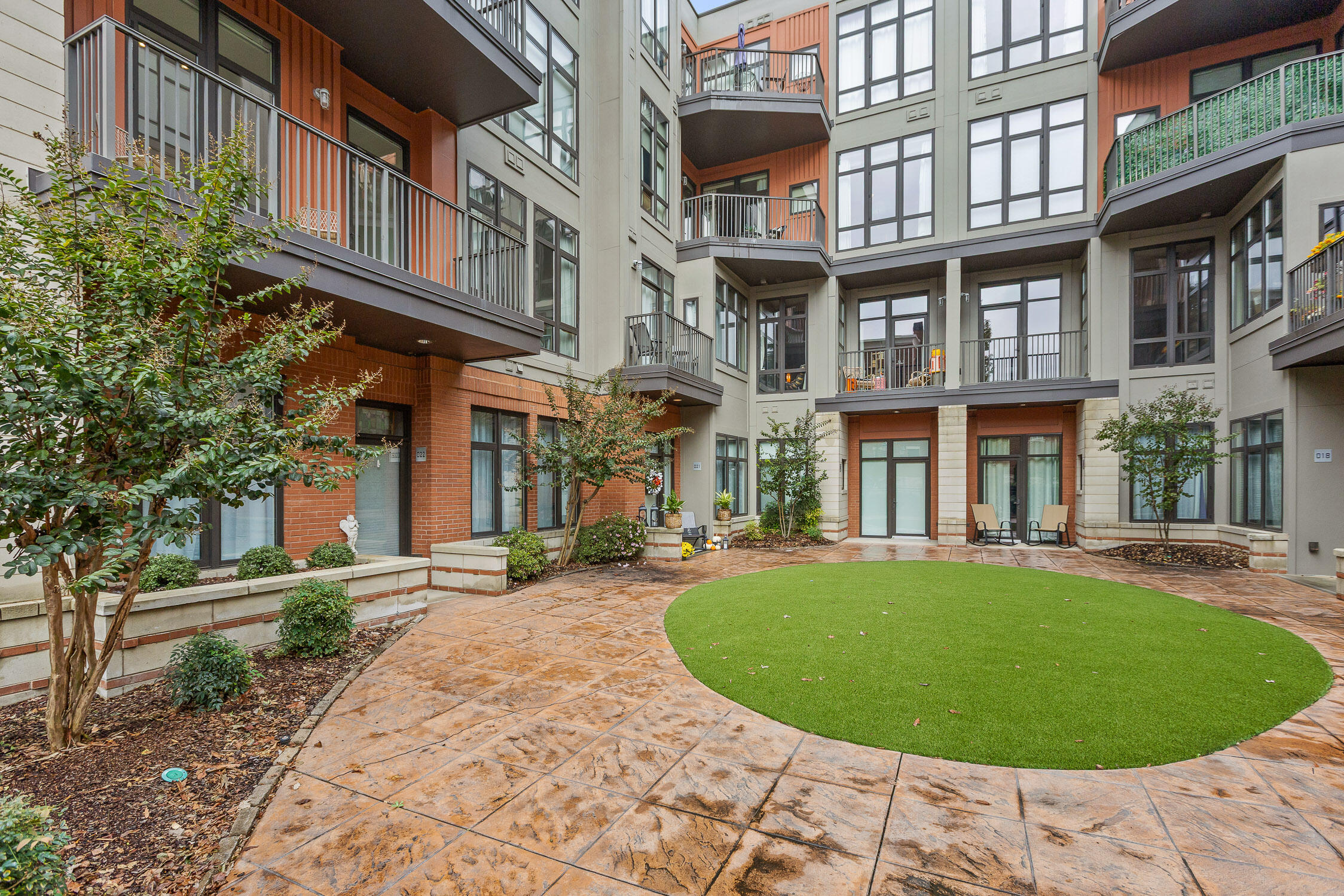 129 Walnut Street, Unit 122 Chattanooga, TN 37403 - Photo 24 of 73 129 Walnut Street 122