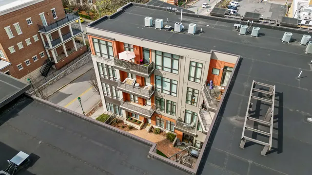 $400,000 | 129 Walnut Street, Unit 122, Chattanooga, TN 37403