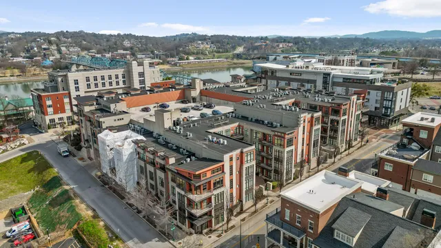 $400,000 | 129 Walnut Street, Unit 122, Chattanooga, TN 37403