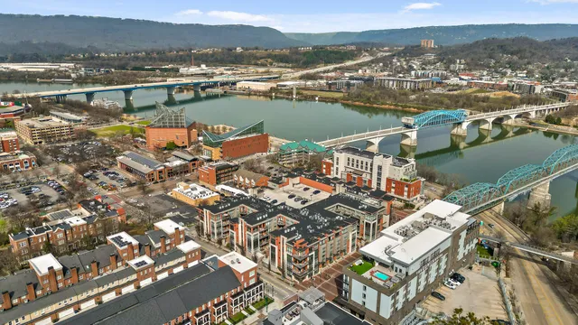 $400,000 | 129 Walnut Street, Unit 122, Chattanooga, TN 37403