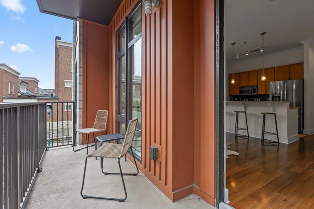 $400,000 | 129 Walnut Street, Unit 122, Chattanooga, TN 37403