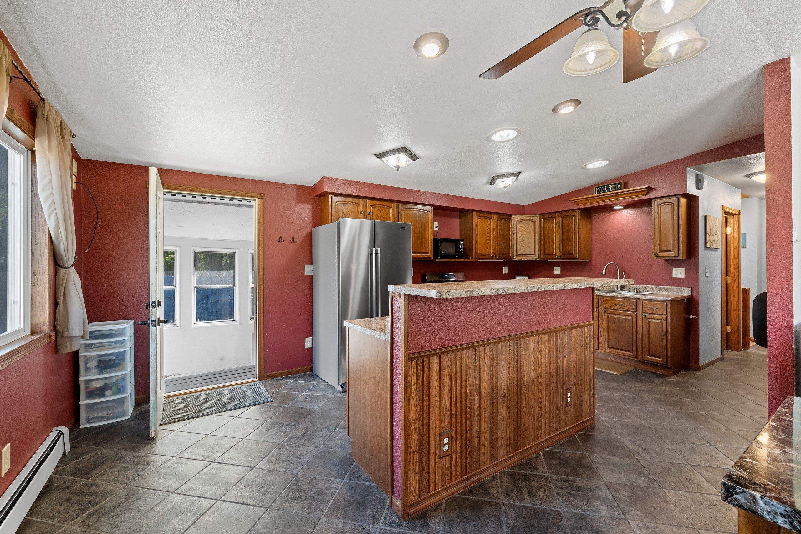6649 County Road R Oshkosh, WI 54902 - Photo 15 of 55 Gallery Image 15