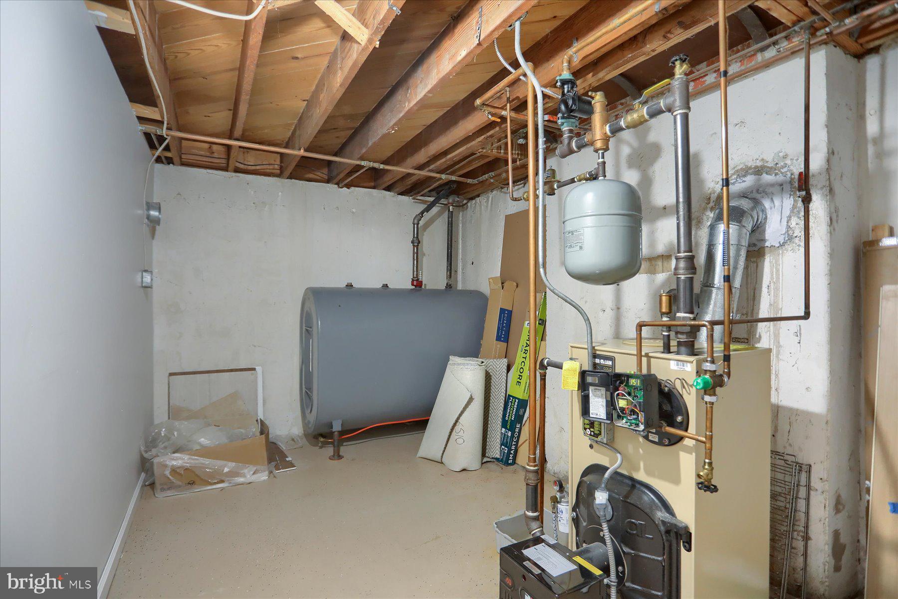 422 Aigburth Road Towson, MD 21286 - Photo 38 of 48 Utilities Room