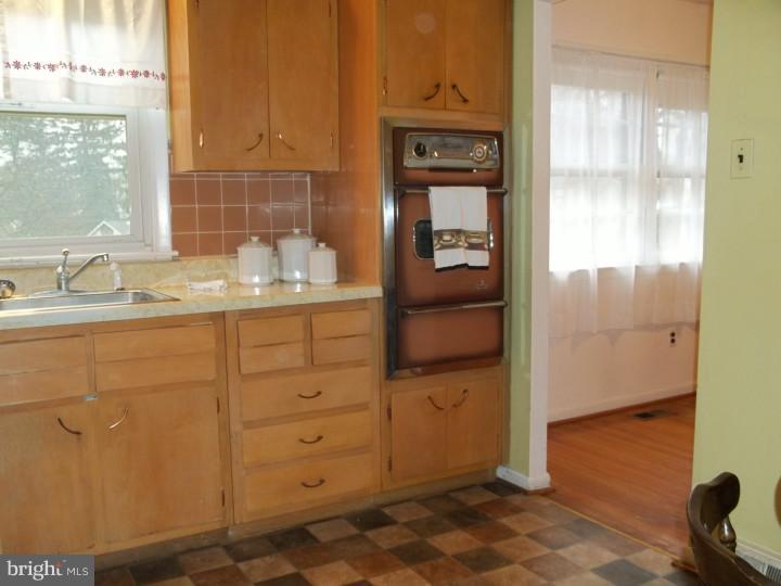 109 Apple Hill Road Hatboro, PA 19040 - Photo 8 of 14 Gallery Image 8