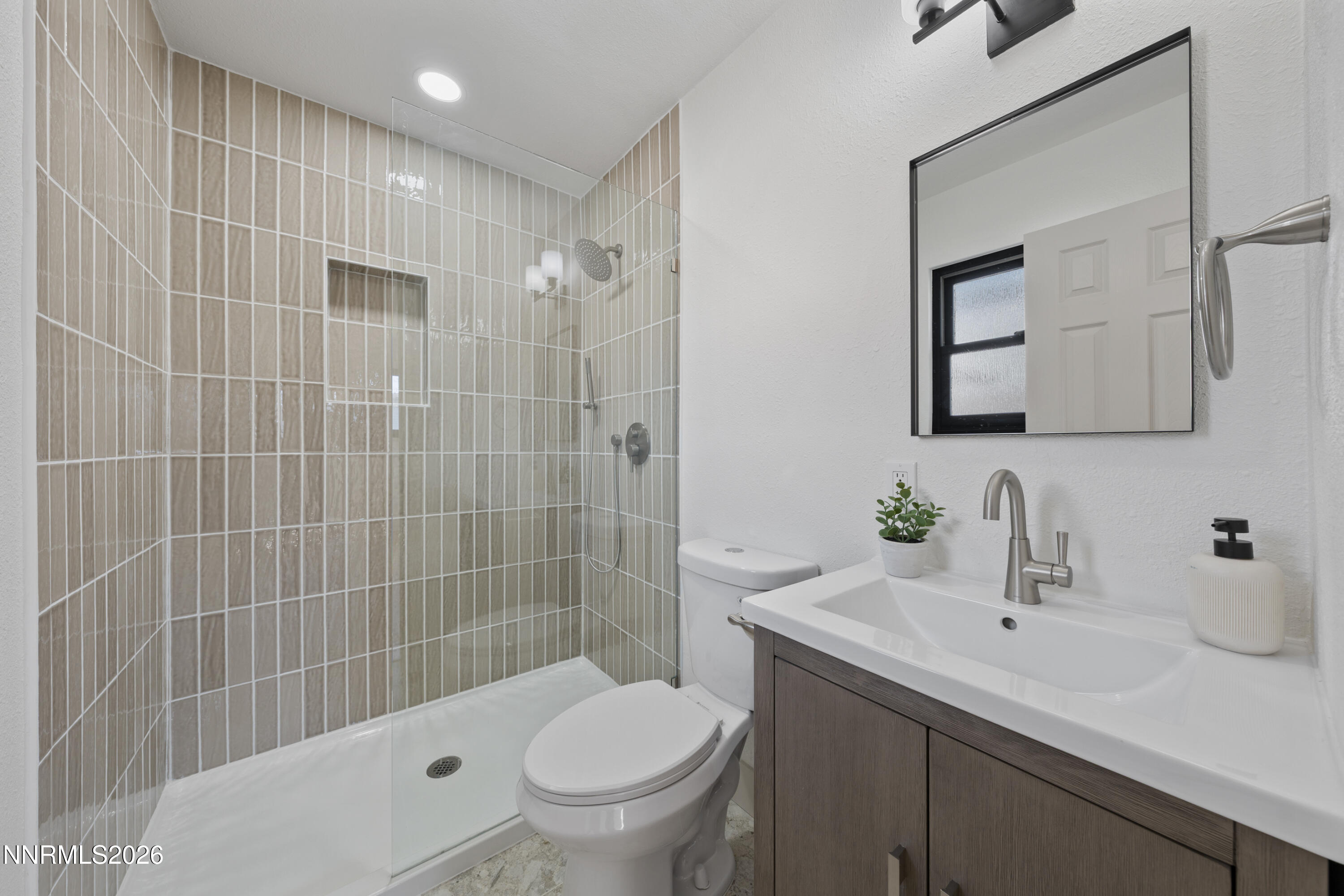 3320 Heights Drive Reno, NV 89503 - Photo 6 of 35 A7V00399