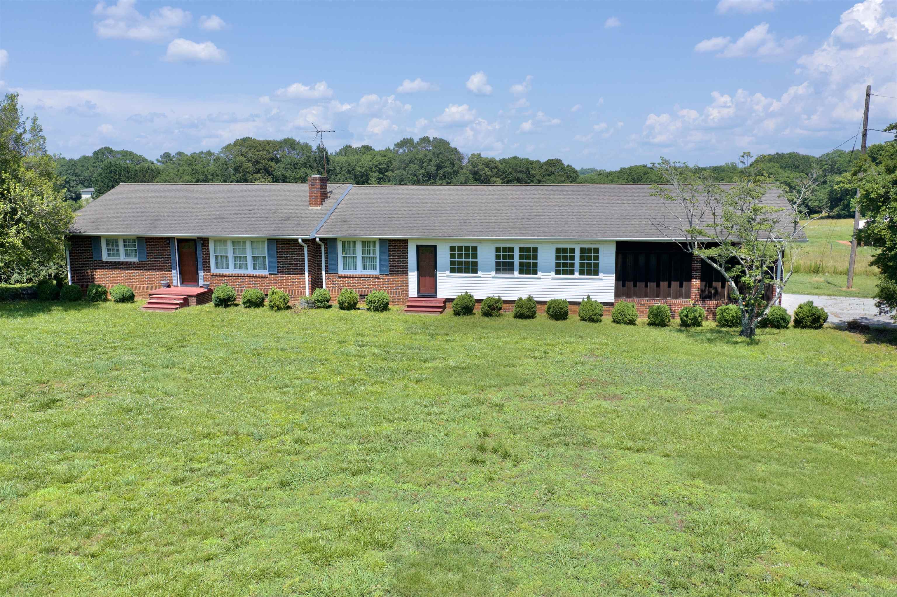 572 Green River Road Chesnee, SC 29323 - Photo 2 of 29