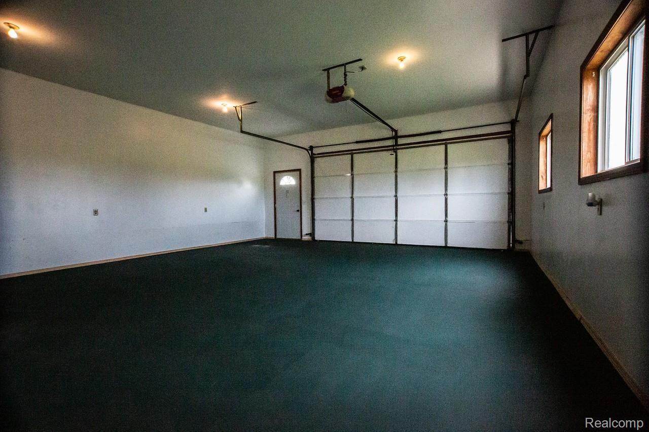 2609 Maple Grove Road Deckerville, MI 48427 - Photo 31 of 31 Garage Interior.jpg