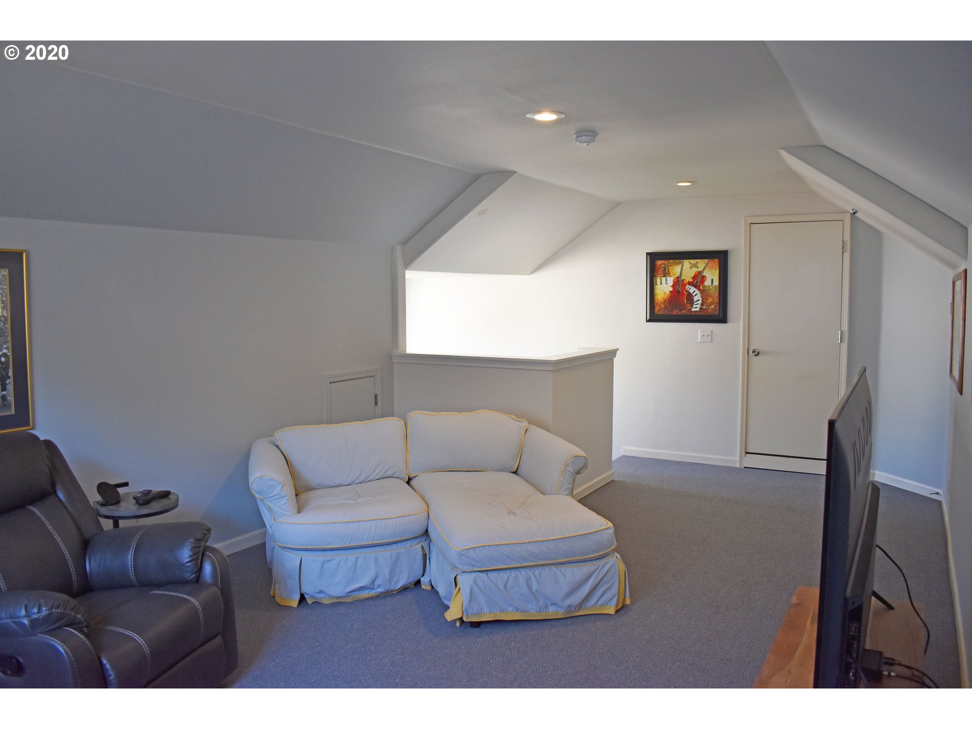 1616 Riley Lane Eugene, OR 97402 - Photo 15 of 23 Gallery Image 15
