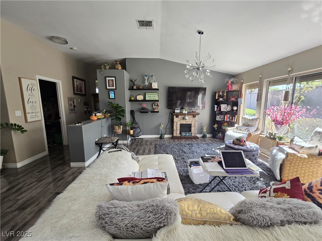 415 Golden State Street Henderson, NV 89012 - Photo 4 of 13