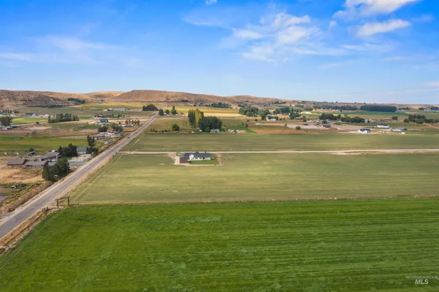 $899,000 | 3996 Eleanor Lane, Emmett, ID 83617