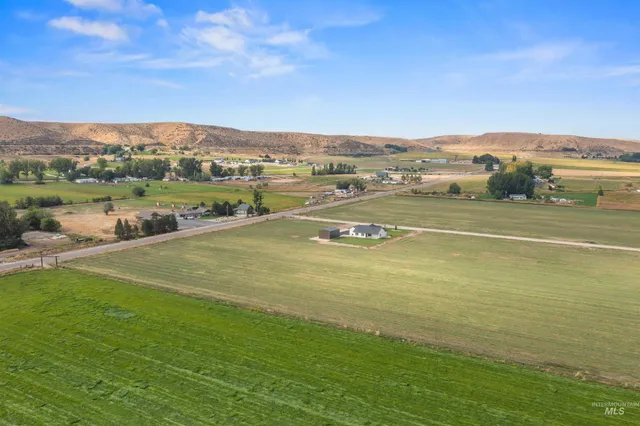 $899,000 | 3996 Eleanor Lane, Emmett, ID 83617