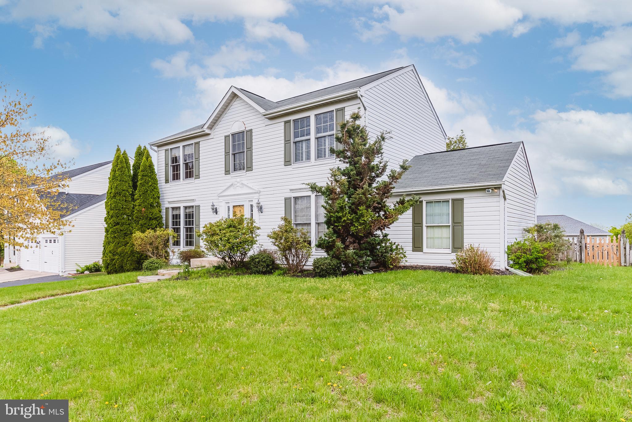 9202 Bretton Reef Road Baltimore, MD 21234 - Photo 2 of 54 Nice curb appeal/excellent location