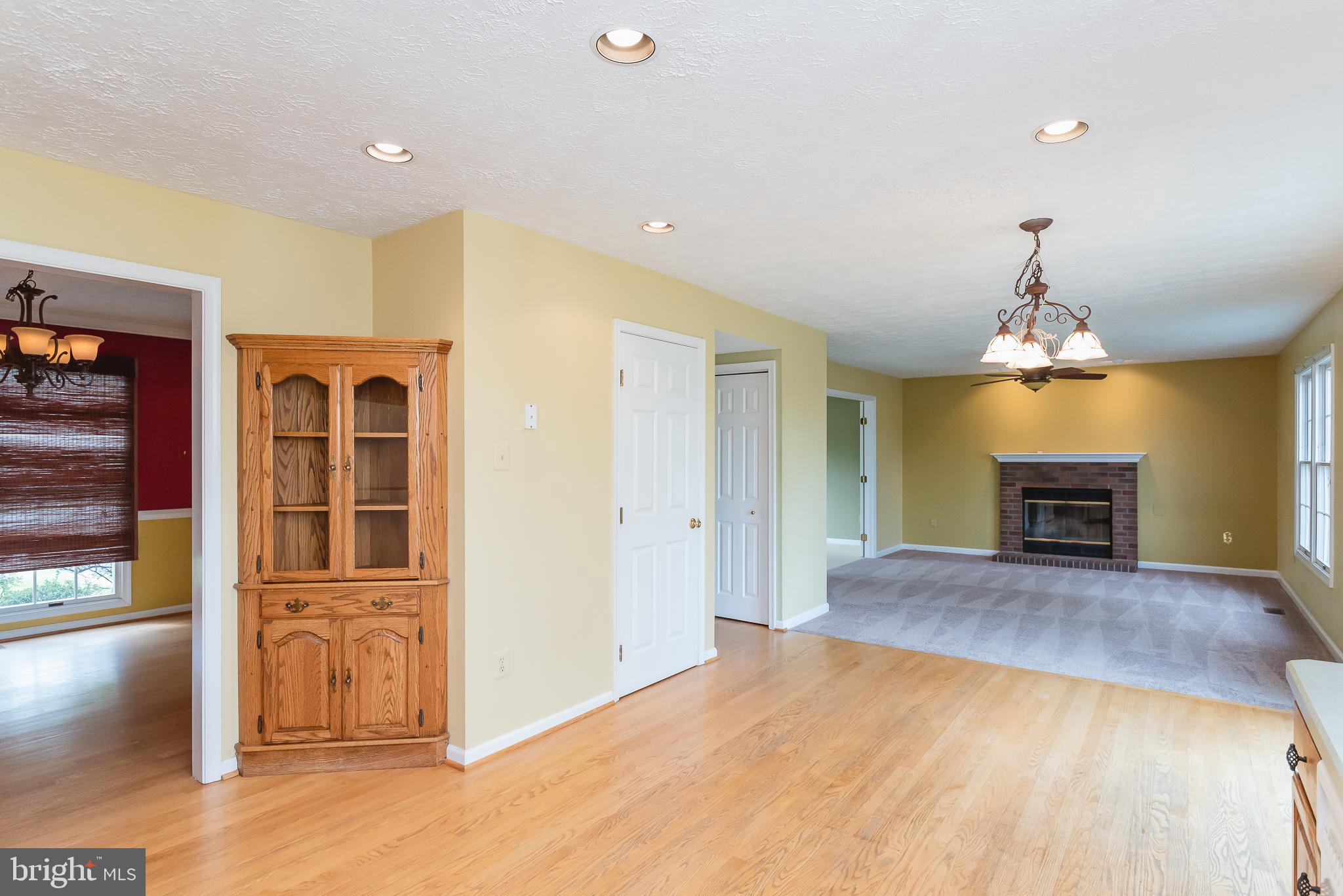 9202 Bretton Reef Road Baltimore, MD 21234 - Photo 16 of 54 Extra storage or display cabinet in kitchen
