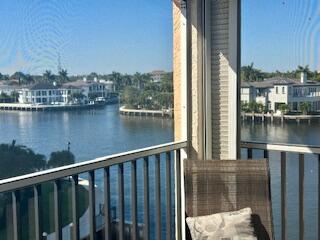 BALCONY 2026