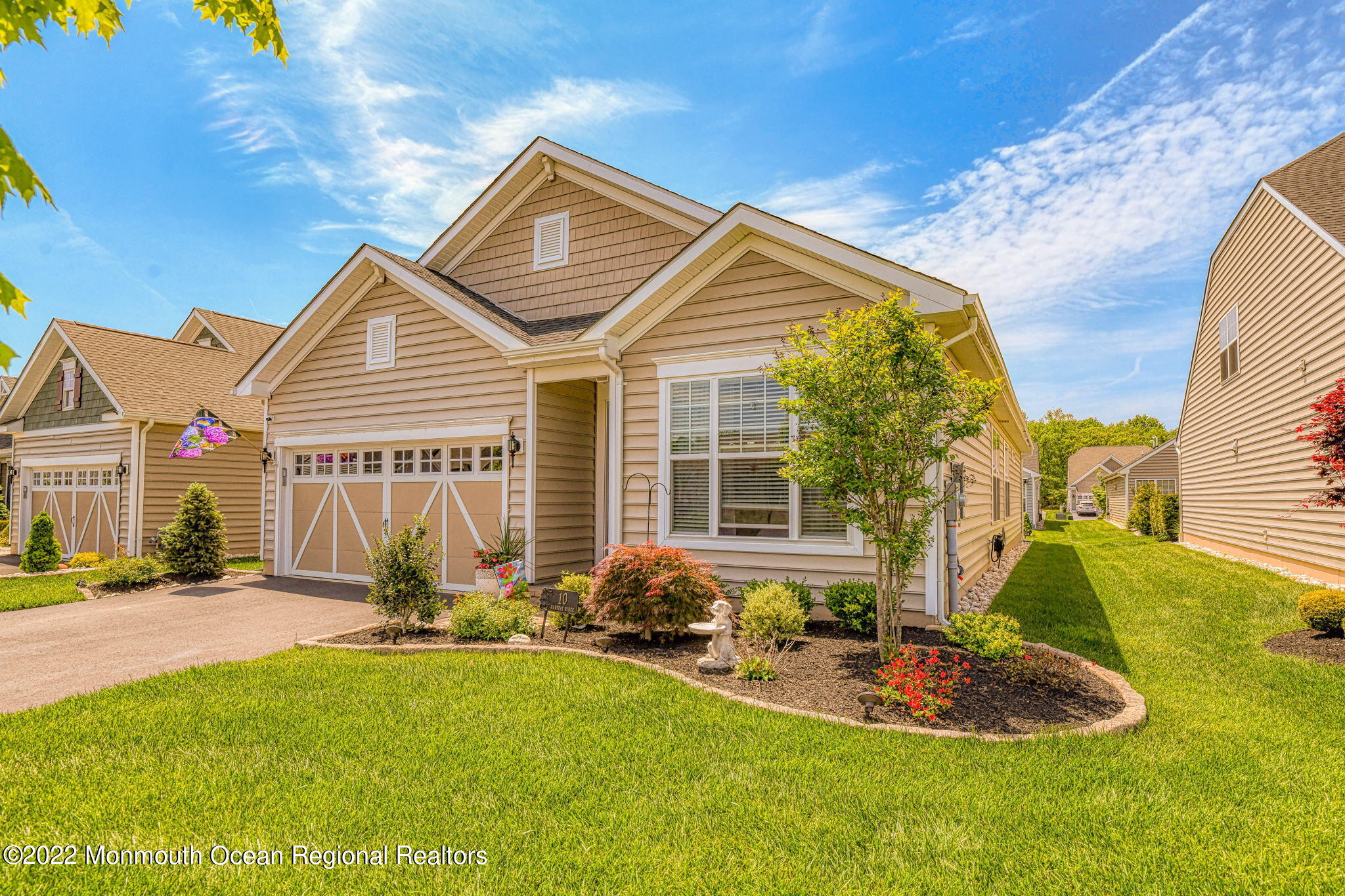 10 Harvest Ridge Road Howell, NJ 07731 - Photo 2 of 53 web_DSC_0295_3
