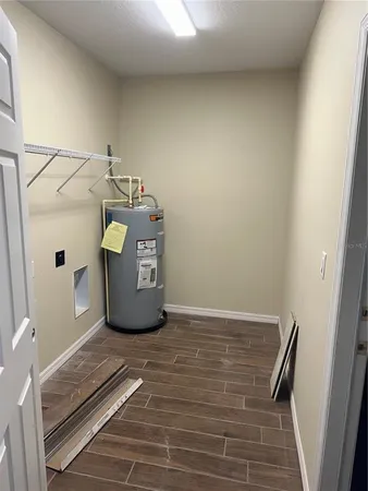 $369,900 | 1072 Bridlewood Way, Brandon, FL 33511