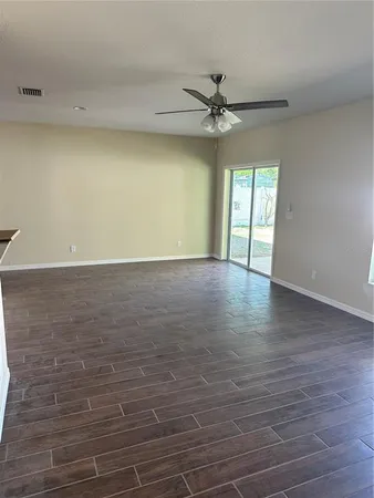$369,900 | 1072 Bridlewood Way, Brandon, FL 33511