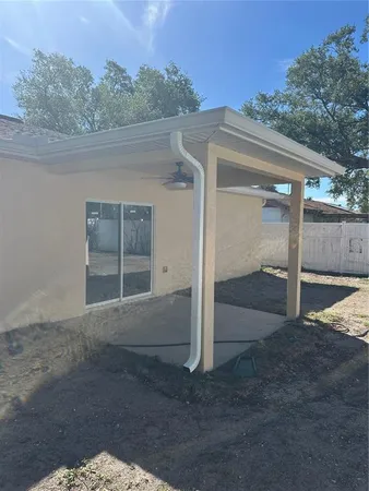 $369,900 | 1072 Bridlewood Way, Brandon, FL 33511