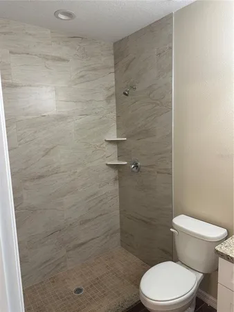 $369,900 | 1072 Bridlewood Way, Brandon, FL 33511