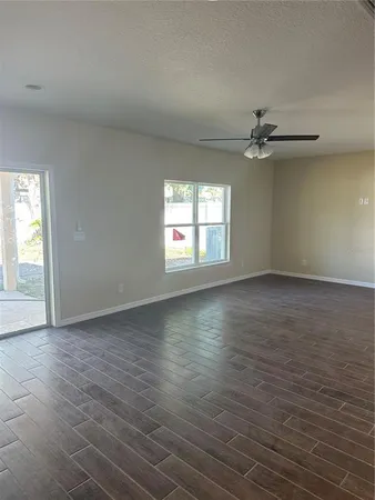$369,900 | 1072 Bridlewood Way, Brandon, FL 33511