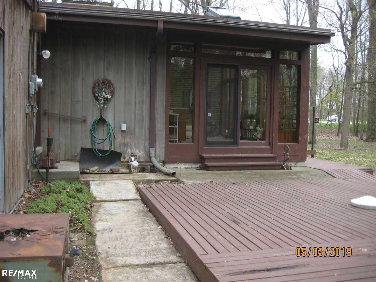 15816 Millar Road Clinton Township, MI 48036 - Photo 10 of 11 31378648-9.JPG
