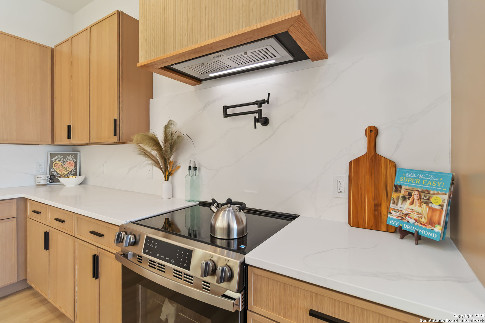 237 Peter Kleid Loop Blanco, TX 78606 - Photo 11 of 31