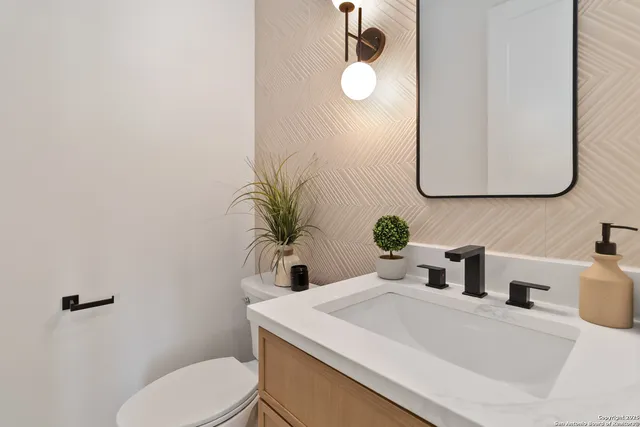 $469,999 | 237 Peter Kleid Loop, Blanco, TX 78606