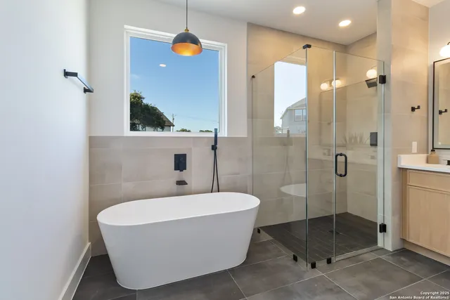 $469,999 | 237 Peter Kleid Loop, Blanco, TX 78606