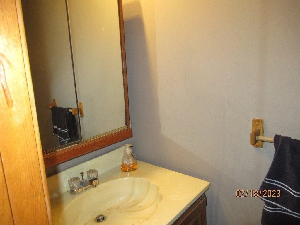64 Stafford Road Wales, MA 01081 - Photo 12 of 34