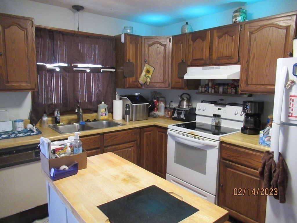 64 Stafford Road Wales, MA 01081 - Photo 18 of 34