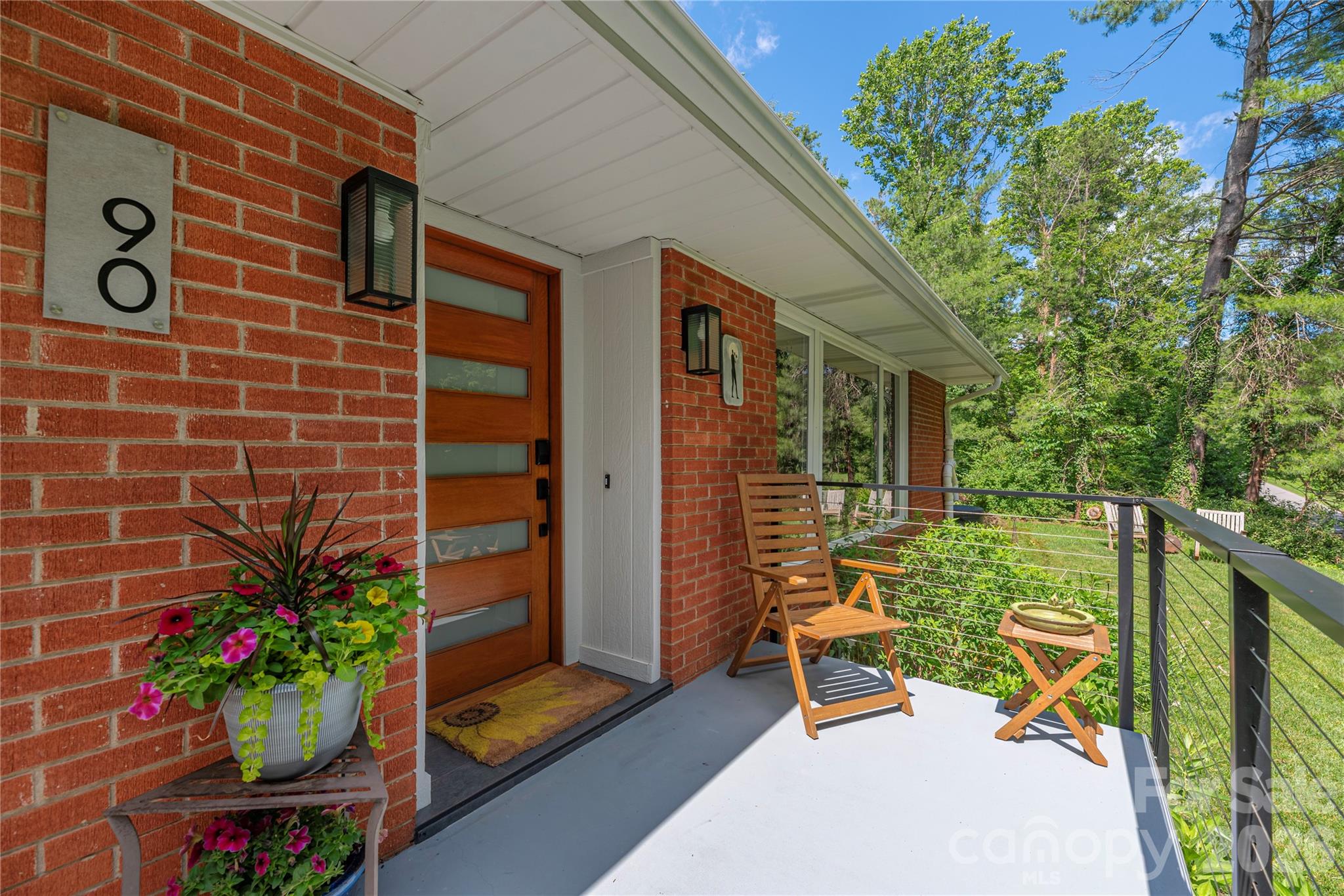 90 Bell Road Asheville, NC 28805 - Photo 3 of 32 Gallery Image 3