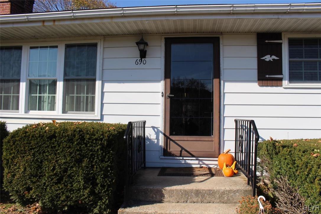 690 Main Road Lehighton, PA 18235 - Photo 2 of 24 Gallery Image 2
