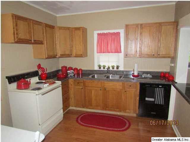 307 Vann Street Southwest Jacksonville, AL 36265 - Photo 12 of 19