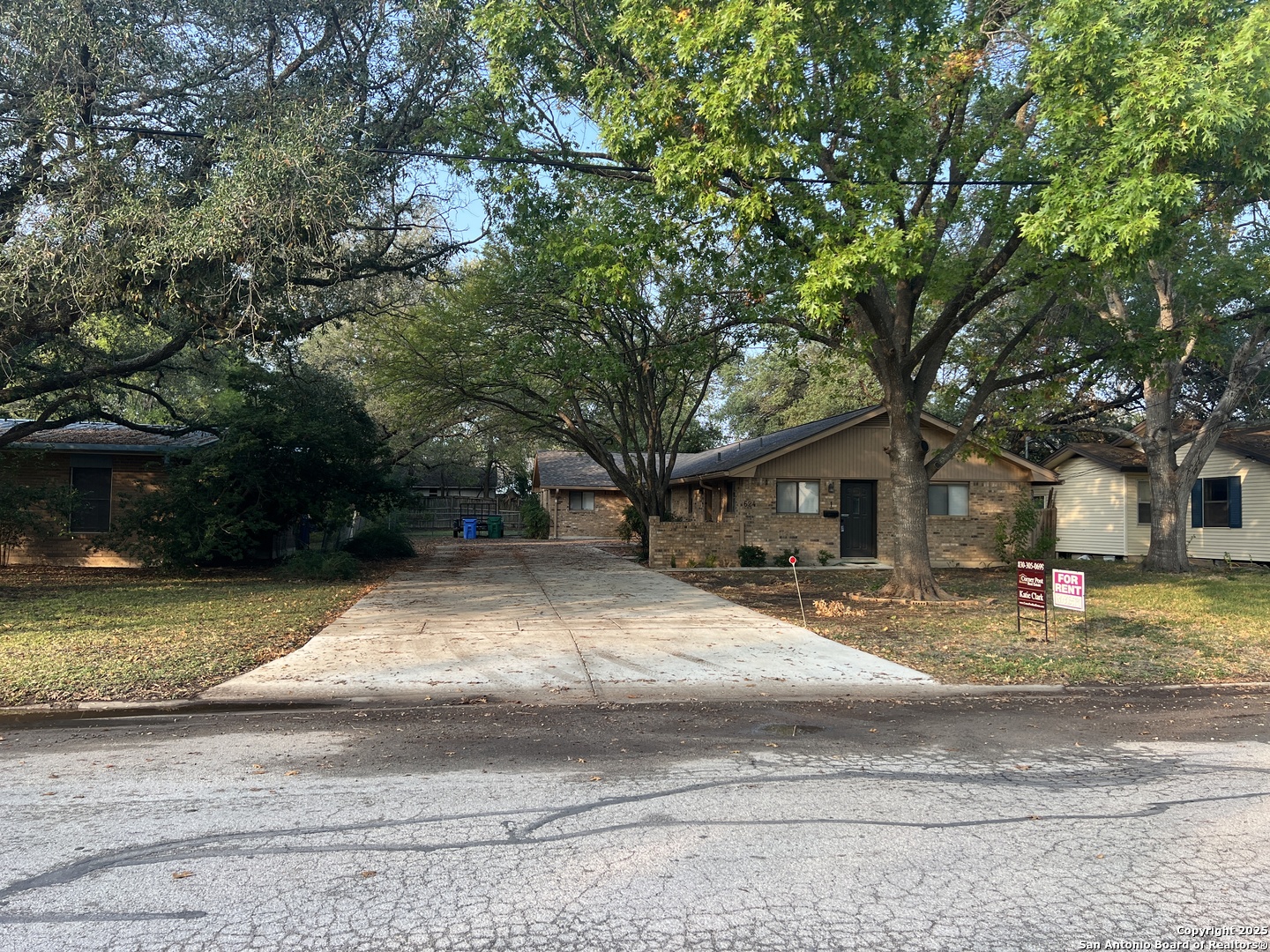 624 East Elm Street, Unit 1 Seguin, TX 78155 - Photo 19 of 19 a house with tree in front of it
